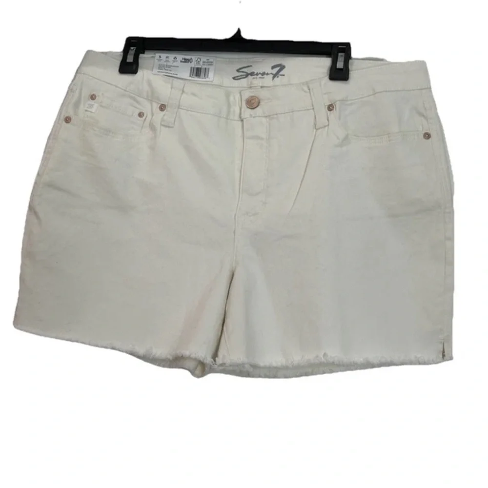 Seven 7 Weekend Stretch Denim Mid-rise Cream Shorts Size 16 - Picture 1 of 5